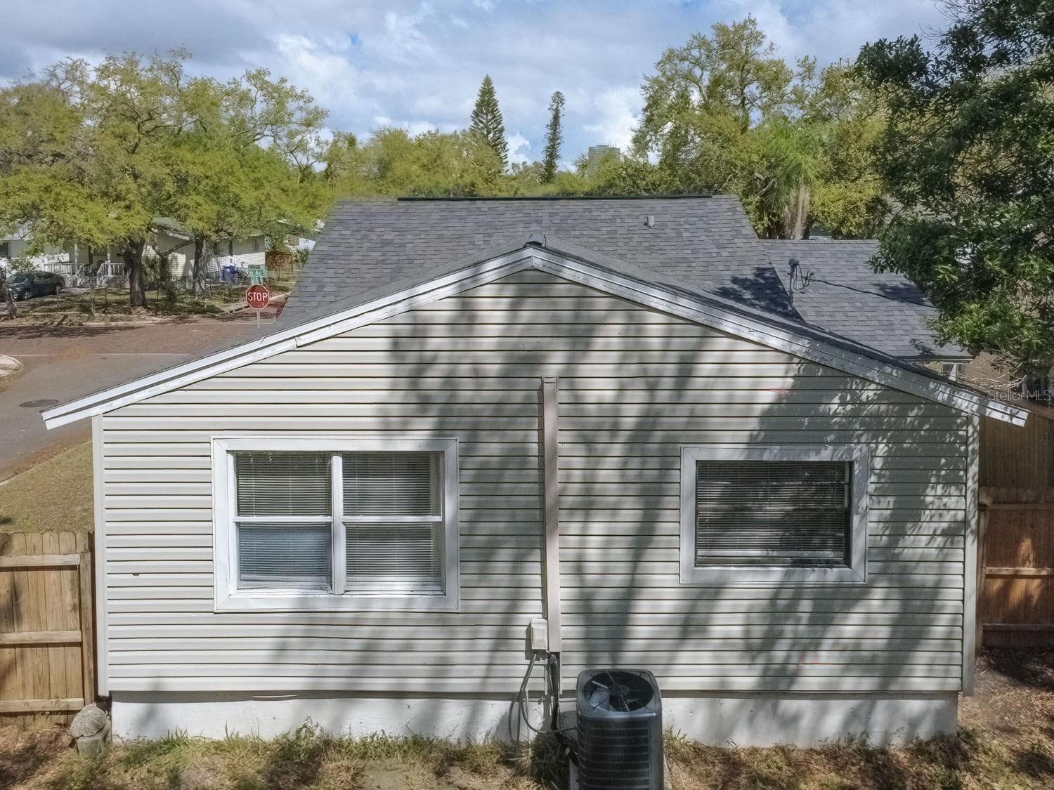546 16th Avenue S photo 04