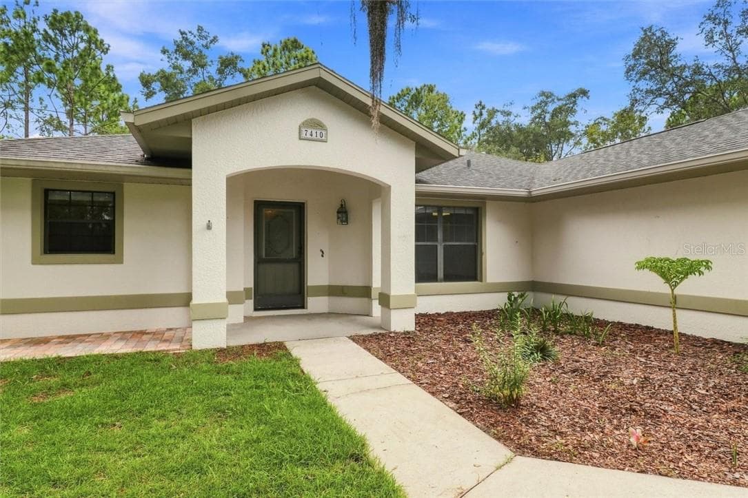 7410 W Newcastle Court photo 01