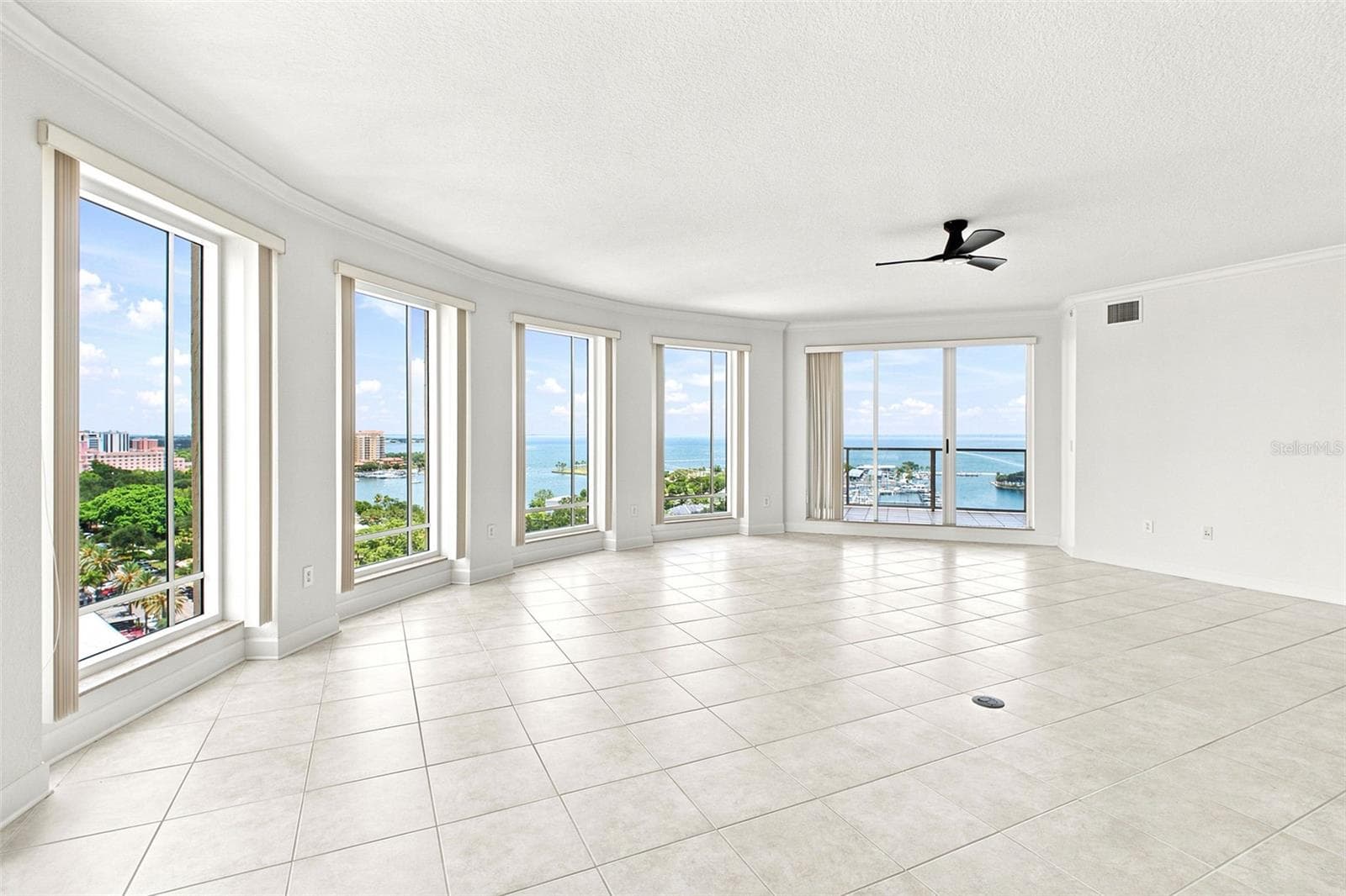 100 Beach Drive NE 1501 photo 06