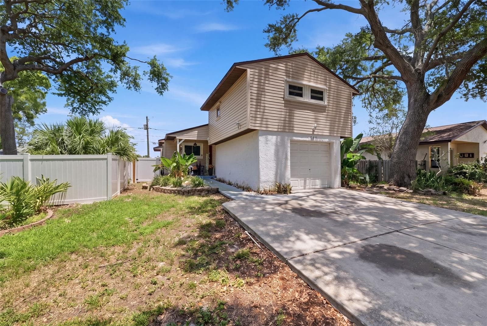 111 69th Avenue N photo 04