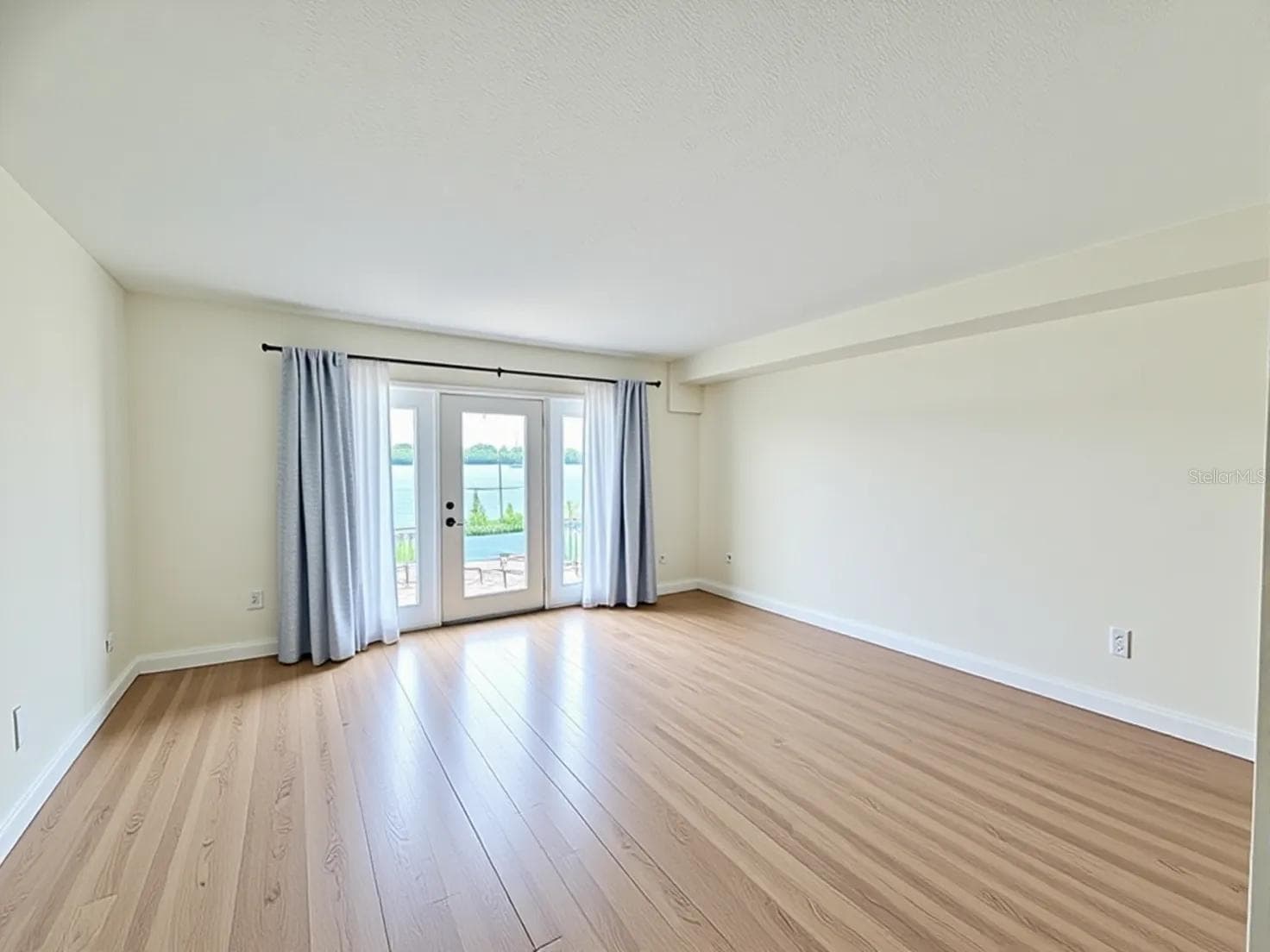 3751 Pompano Drive SE 3751 photo 03