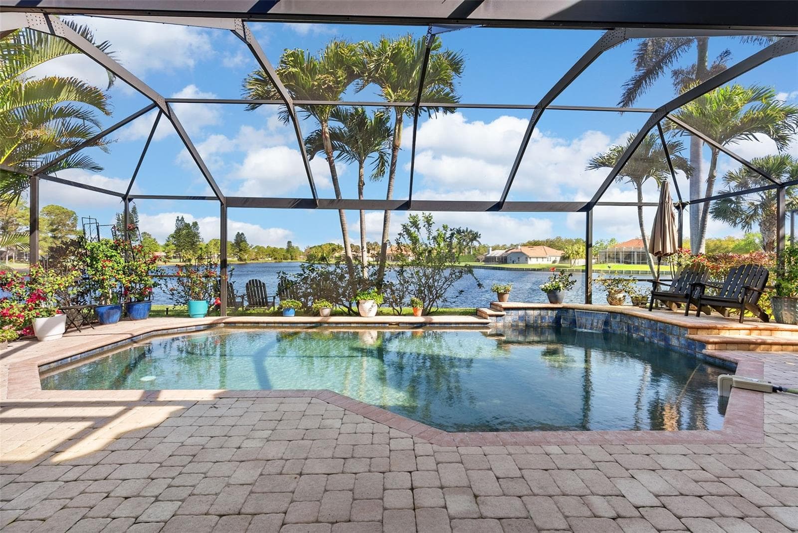 4731 Coconut Palm Circle NE photo 05