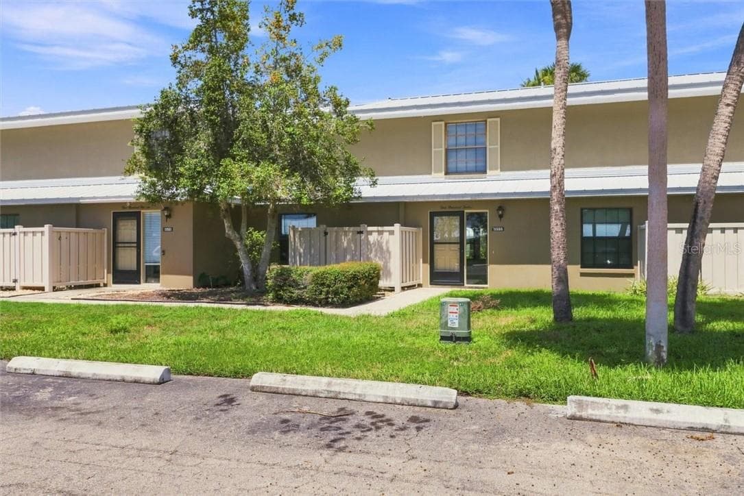 11555 W Bayshore Drive 112 photo 02