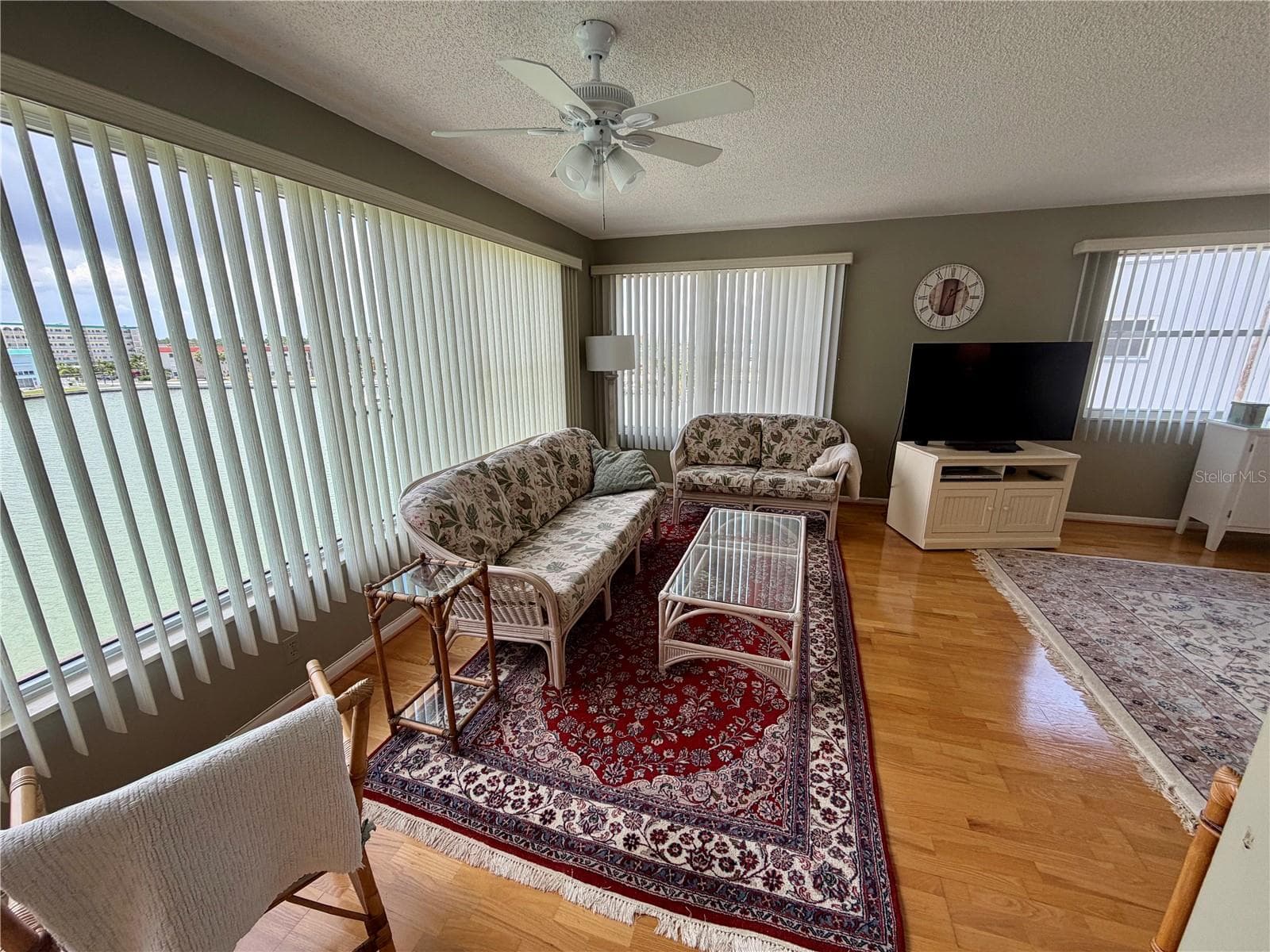 6025 Shore Boulevard S 415 photo 05