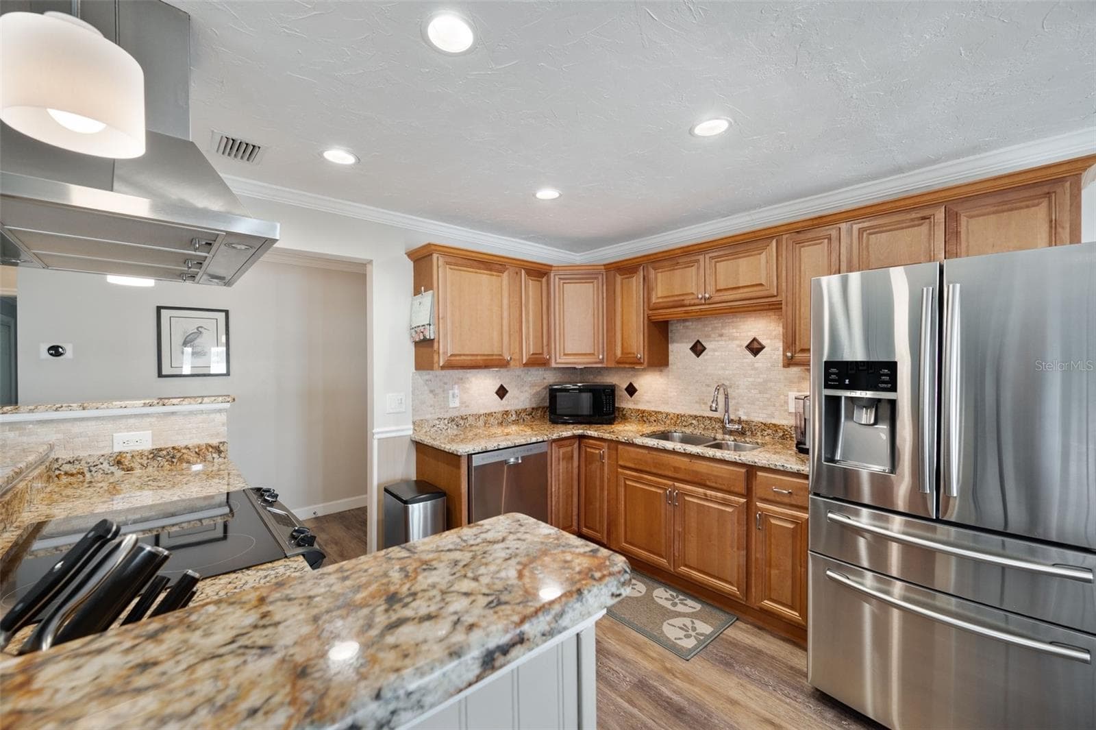 5257 Beach Drive SE D photo 04