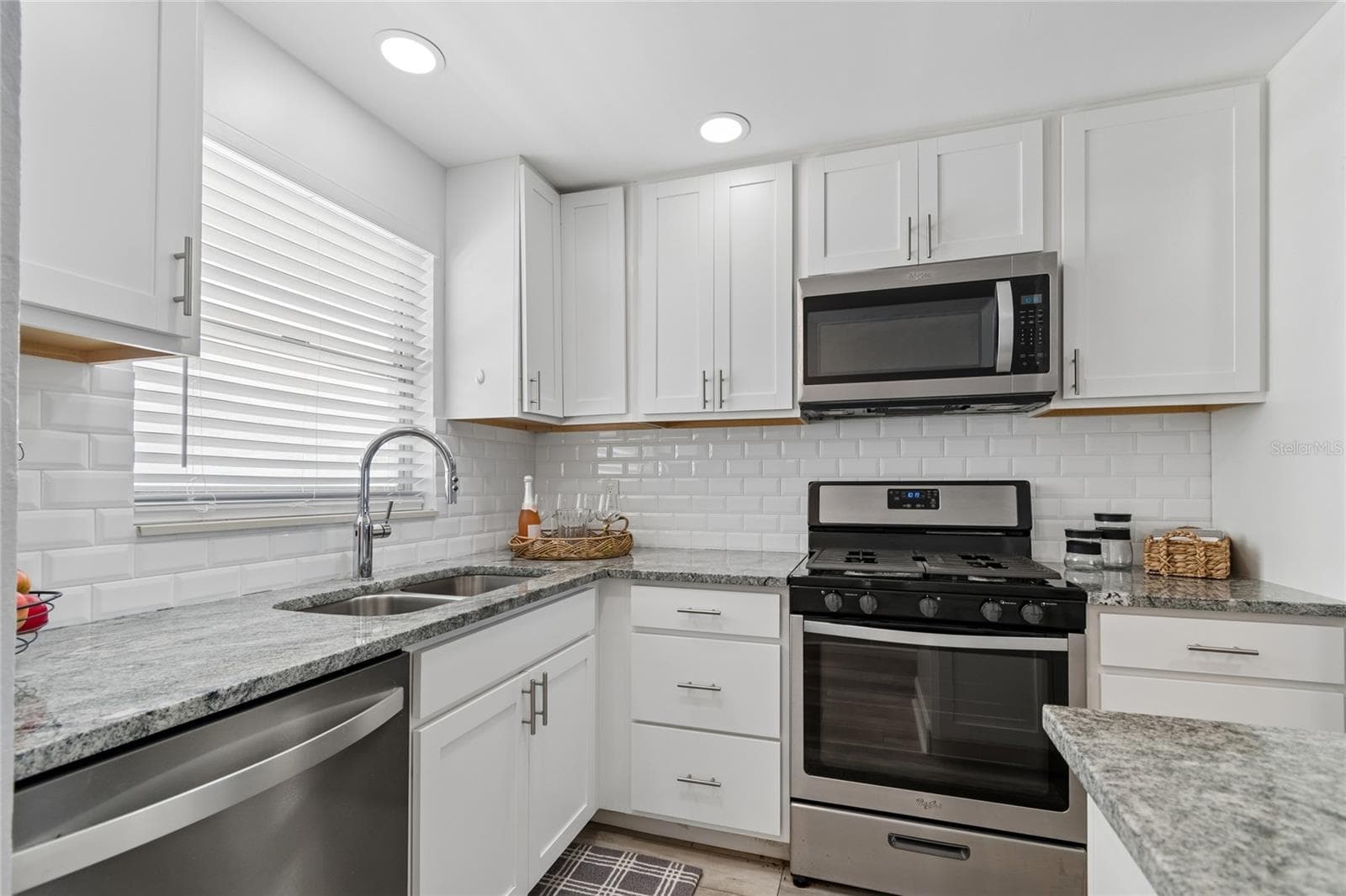 5980 Shore Boulevard S 909 photo 03
