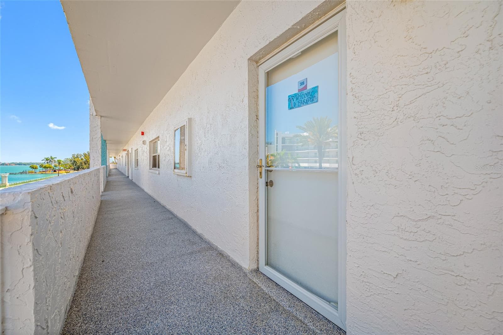 285 107 Avenue 306 photo 04