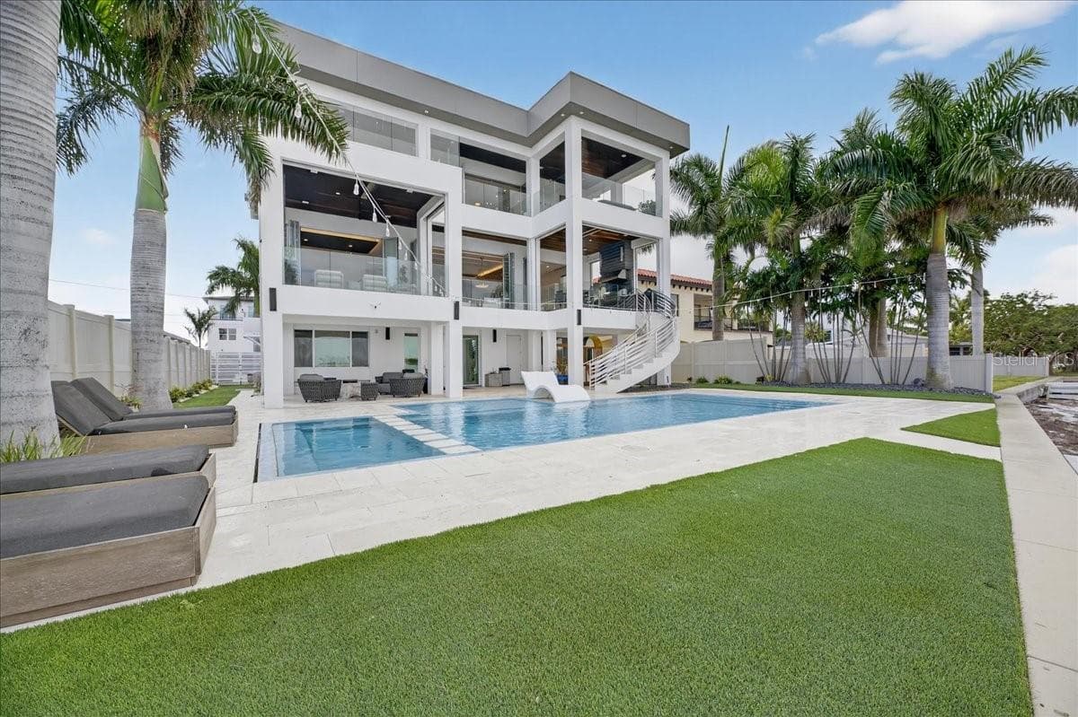 1320 Boca Ciega Isle Drive photo 07