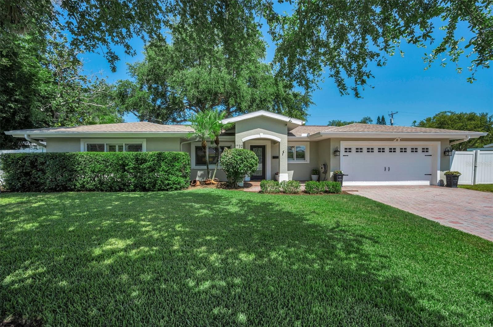 1732 Golf View Drive