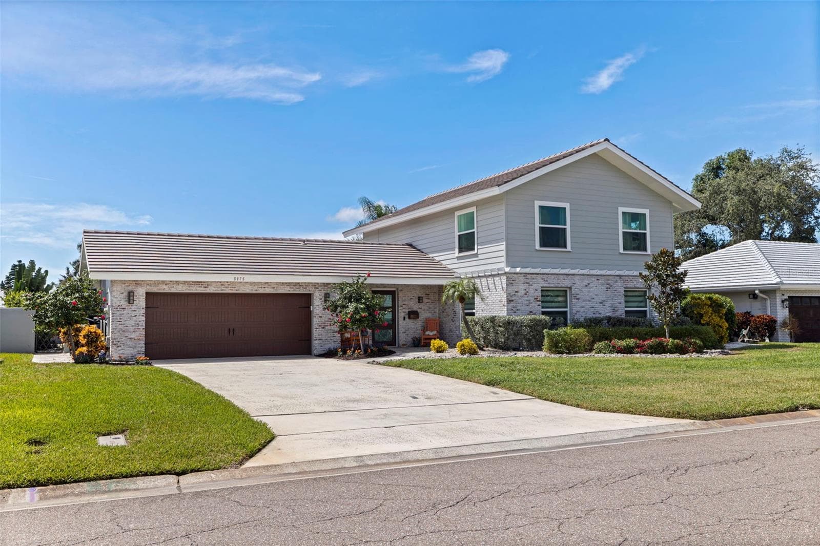 Bayway Isles waterfront community