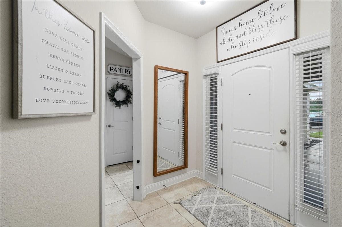 1593 Lemon Avenue photo 07