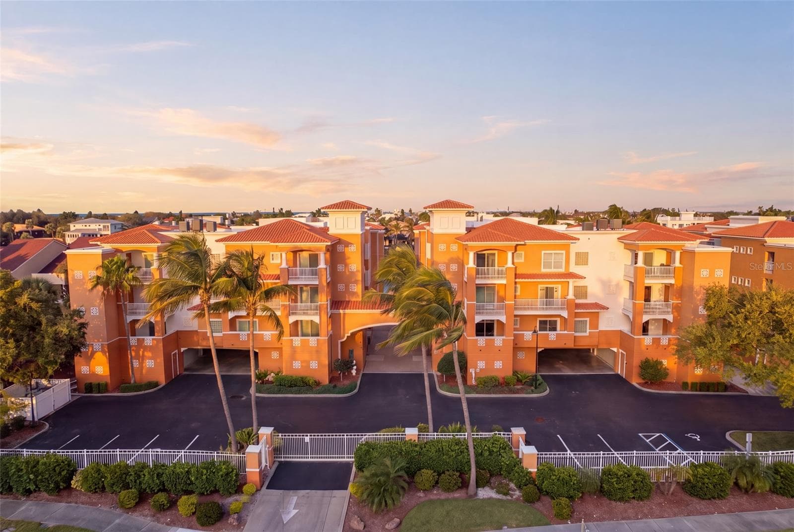 650 Pinellas Bayway S 2302 photo 02
