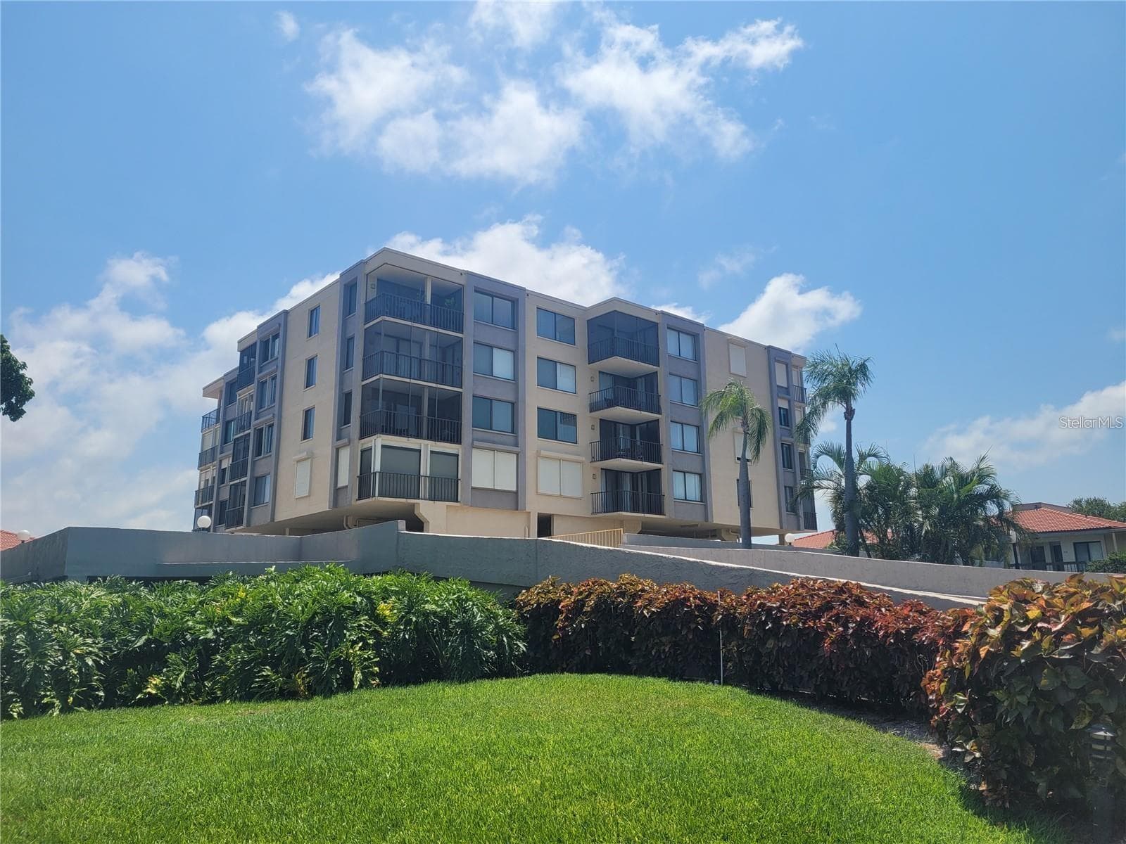 6158 Palma Del Mar Boulevard S 503 photo 02