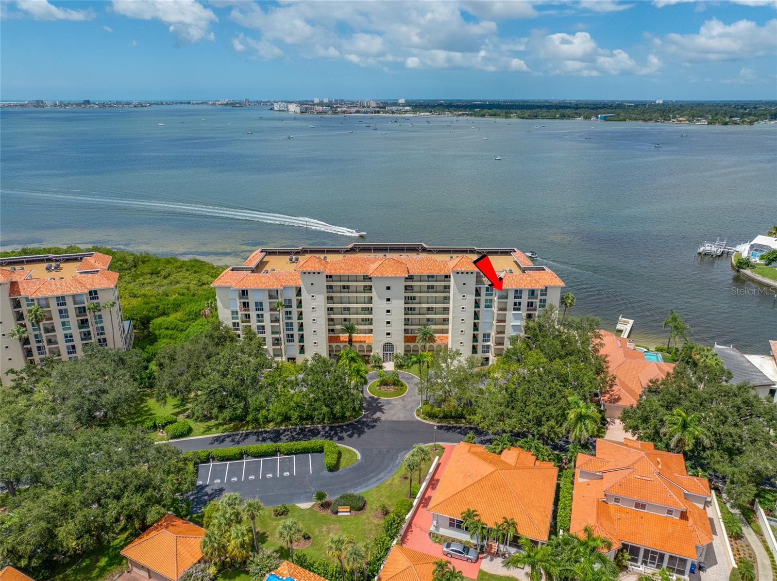 4717 Dolphin Cay Lane S 608