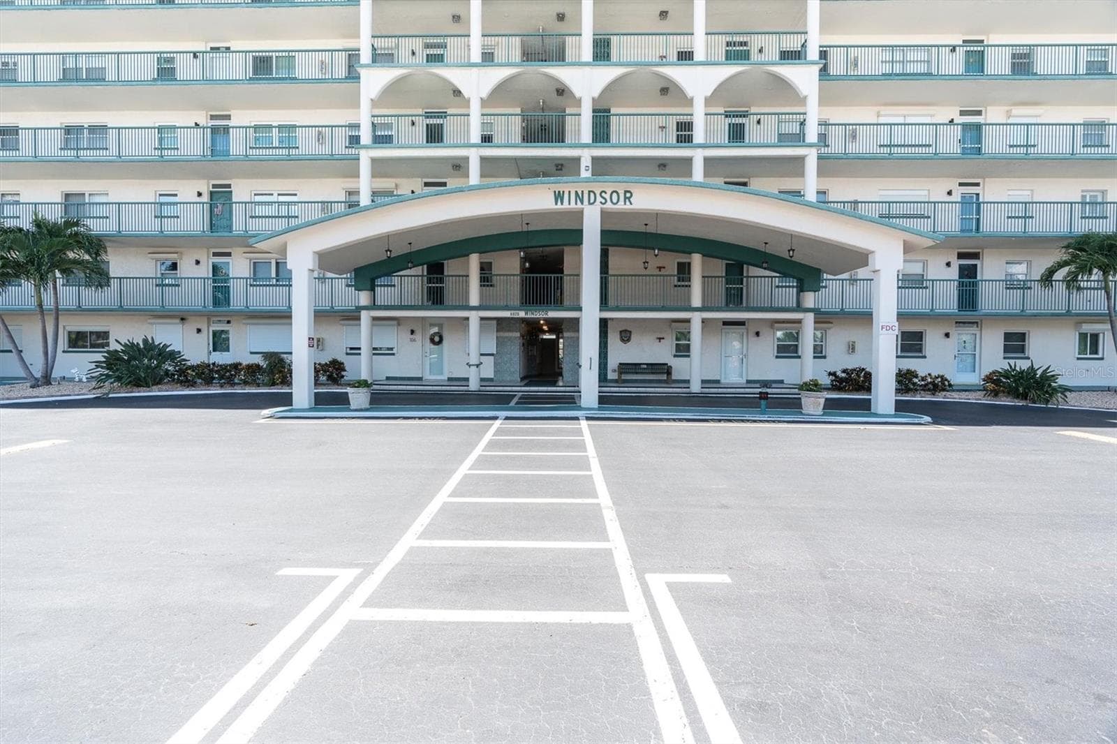 6020 Shore Boulevard S 412 photo 04