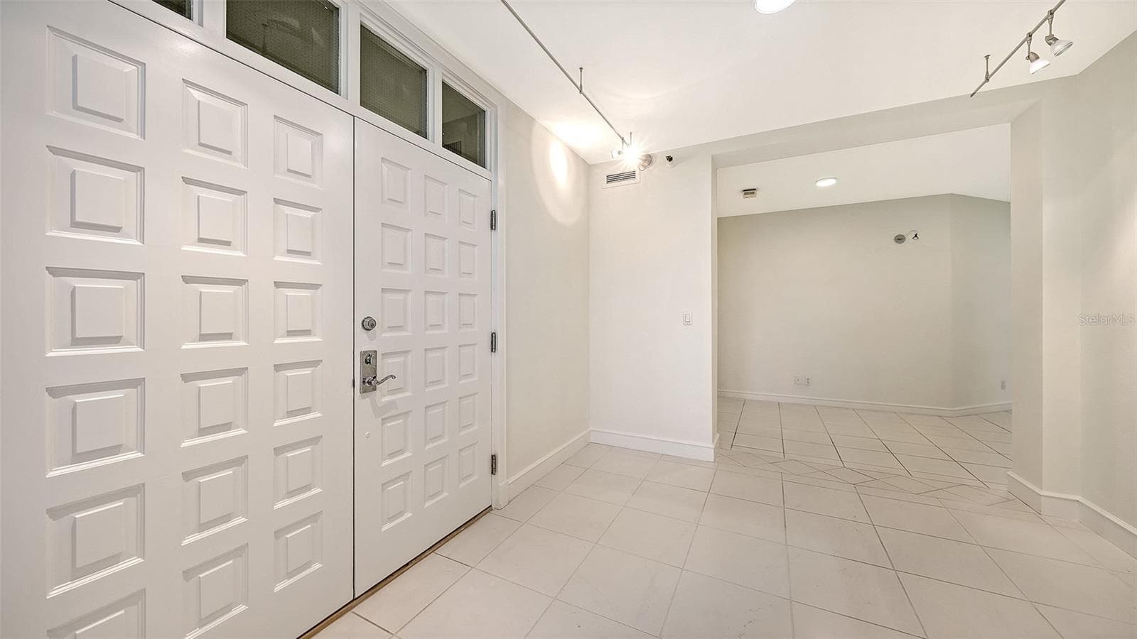 2550 Harbourside Drive 334 photo 06