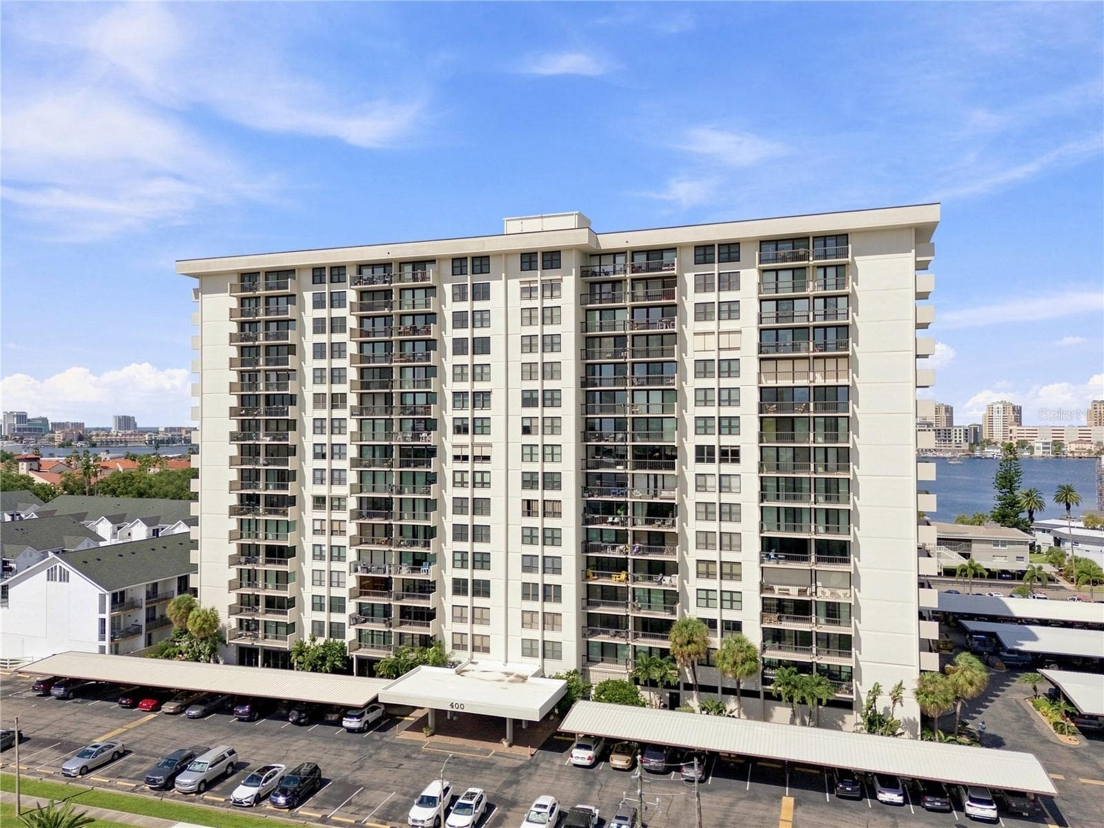 400 Island Way 411 photo 02