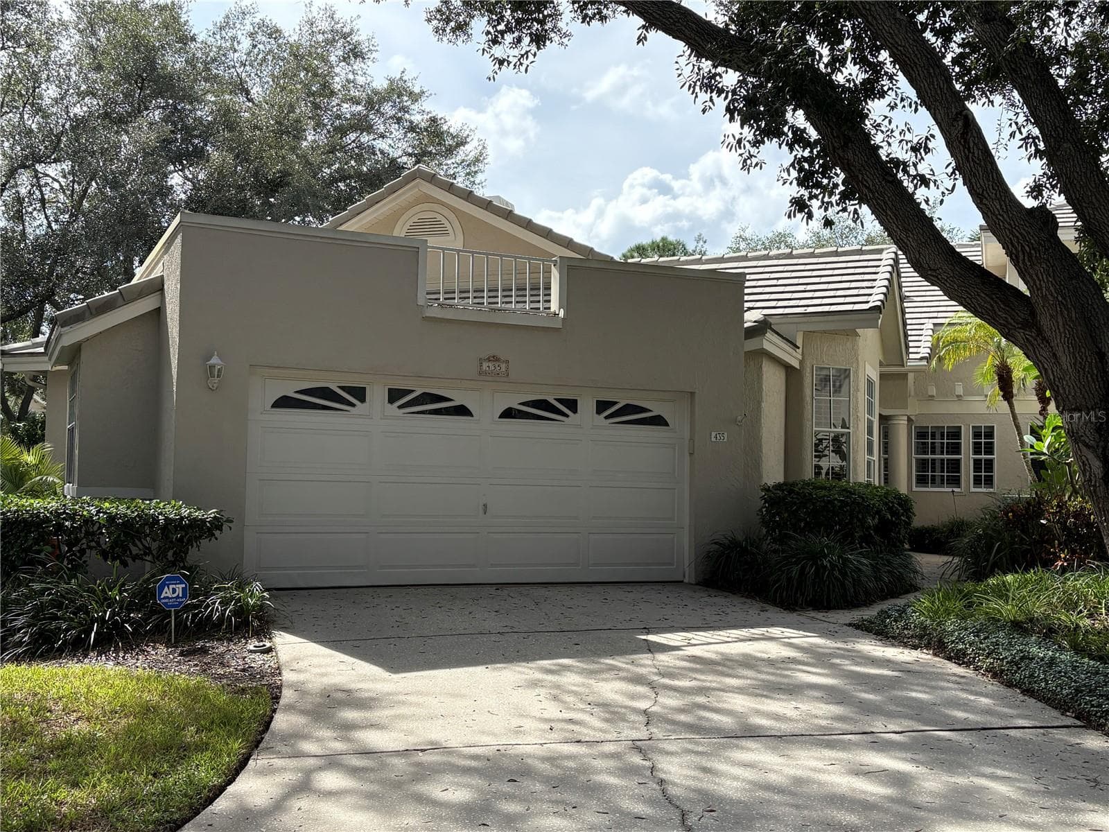 435 Date Palm Court NE