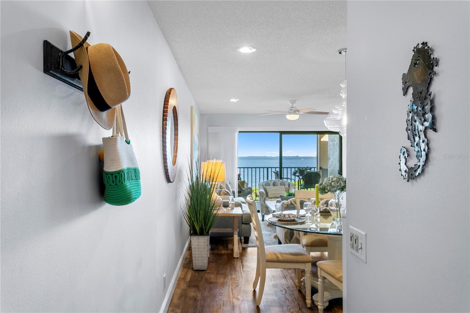 6104 Palma Del Mar Boulevard S 210 photo 02