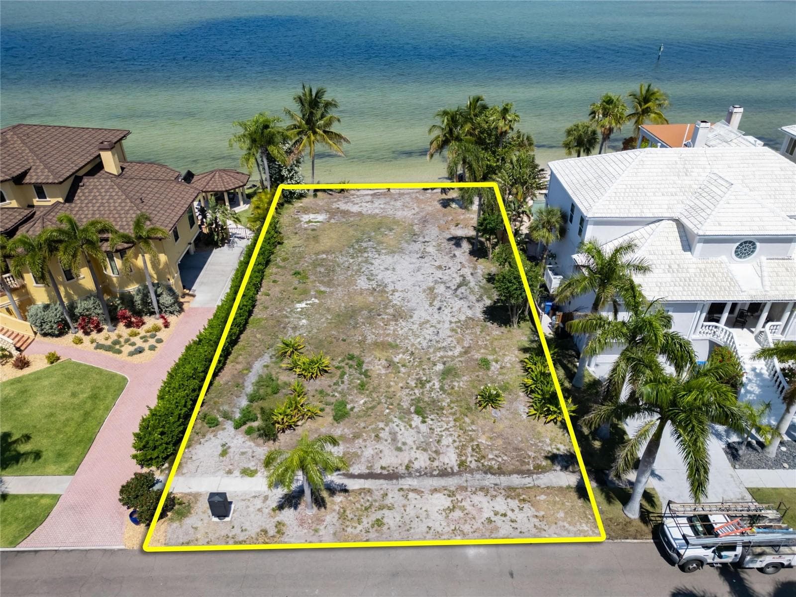 1013 Symphony Isles Boulevard photo 02