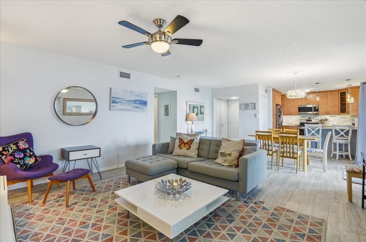 205 Pompano Drive SE B photo 05