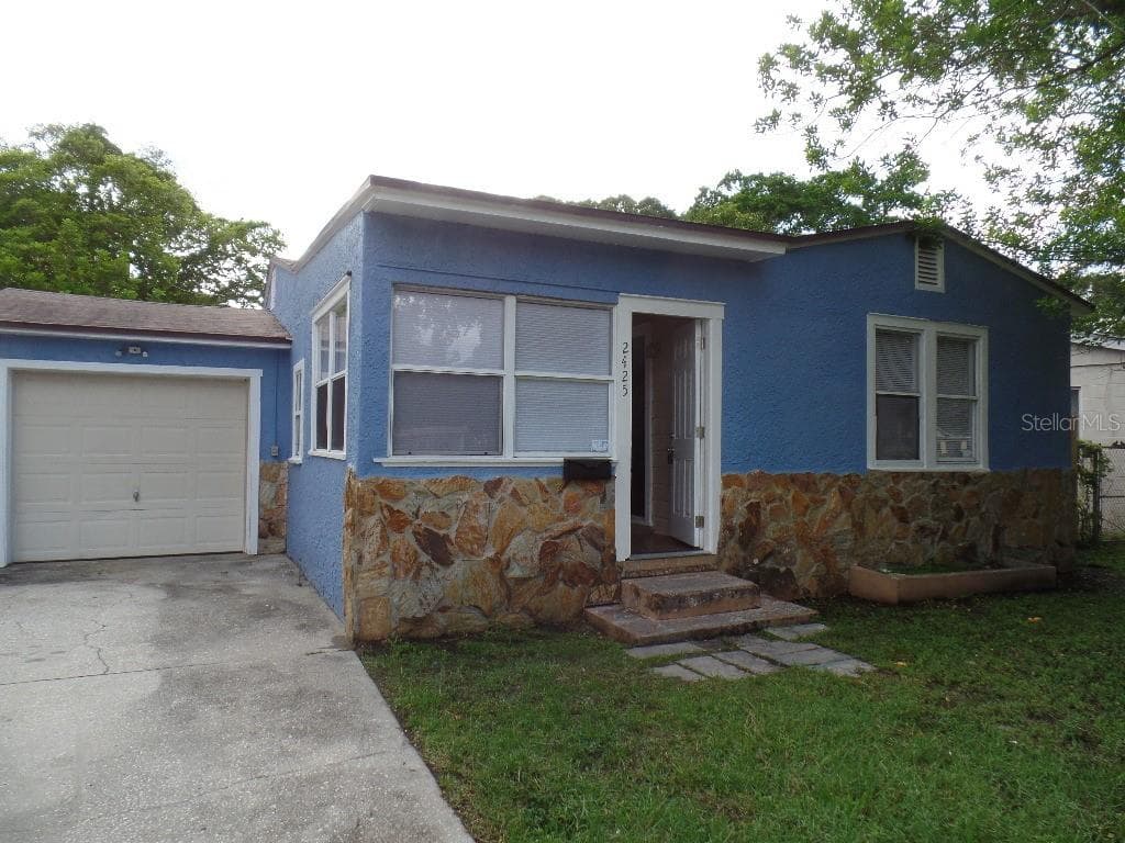 2425 Dr Martin Luther King Jr Street S