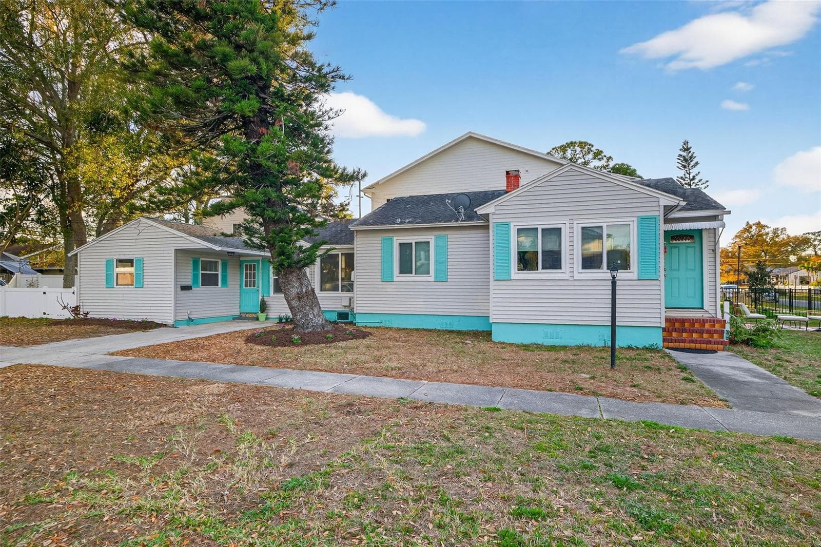 500 35th Avenue N photo 02