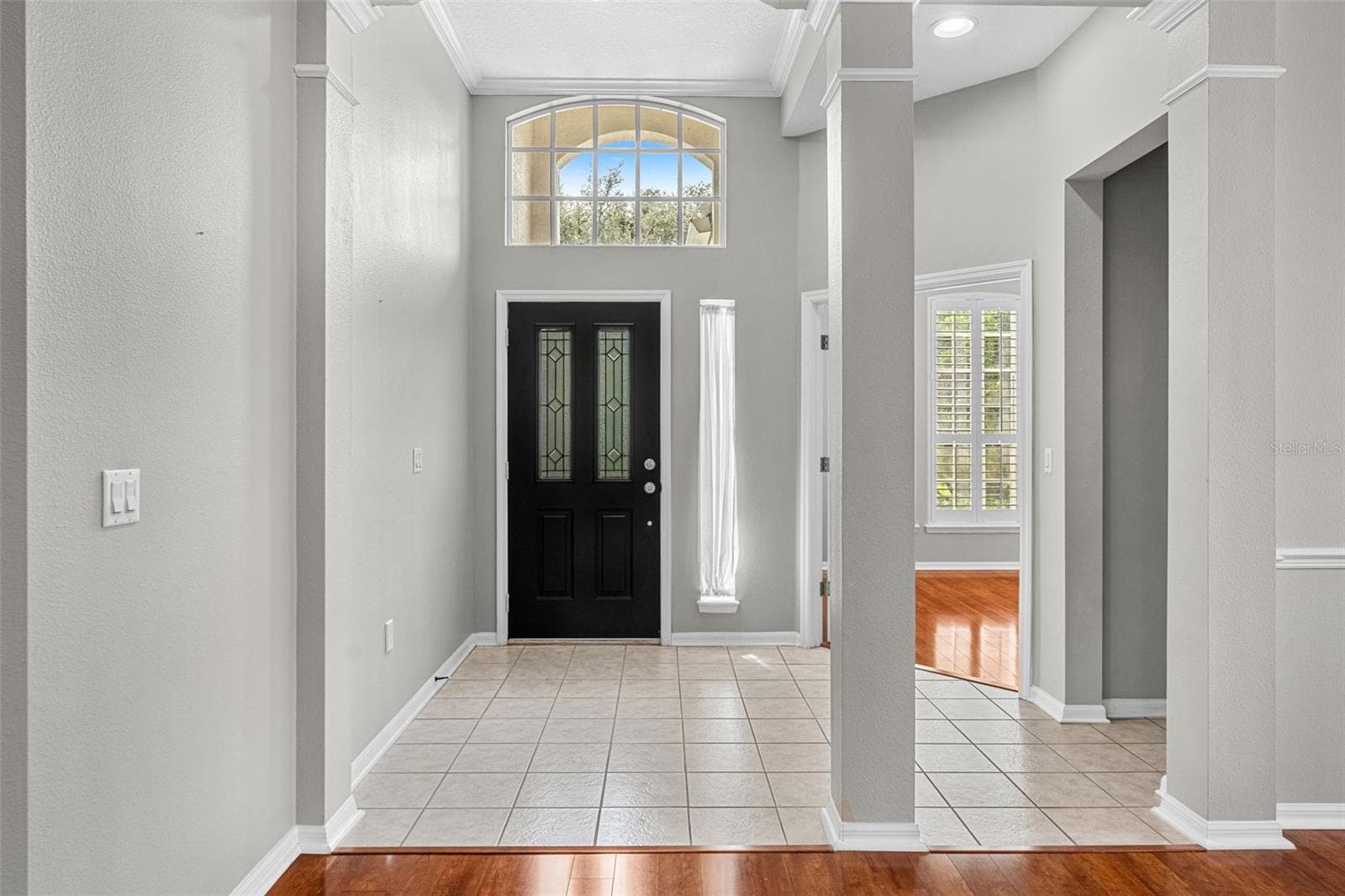 10891 Piping Rock Circle photo 05