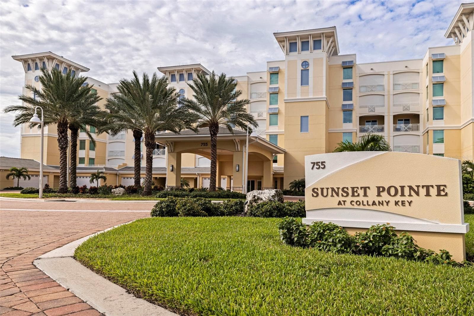 755 Collany Road 301