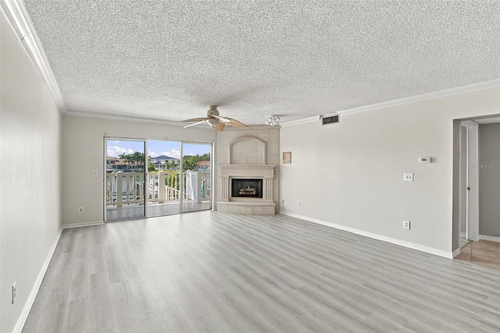 544 Pinellas Bayway S F8 photo 04