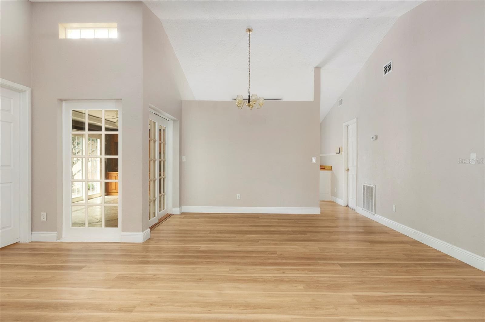 491 St Tropez Circle NE photo 07