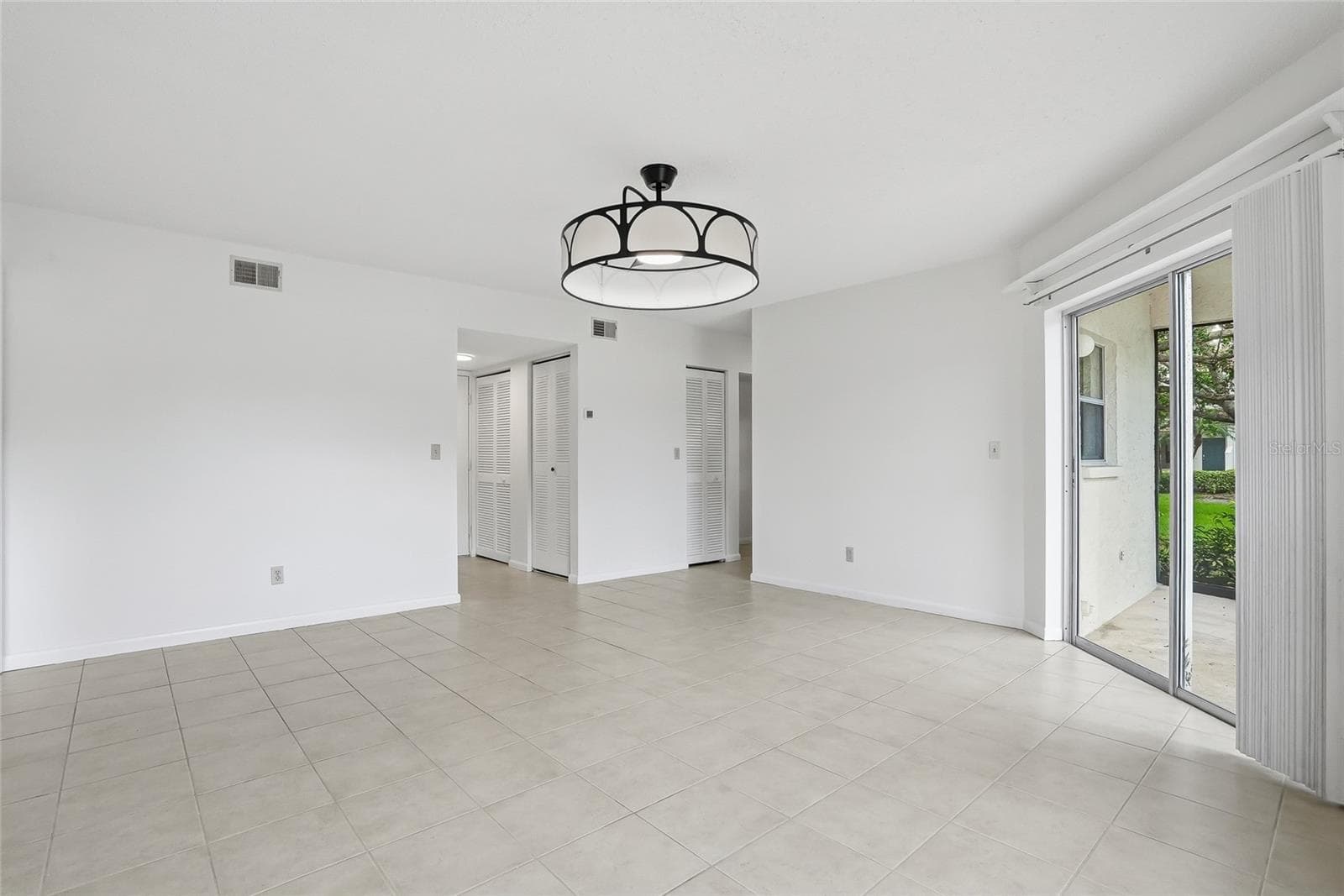 500 Santa Cruz Place NE D photo 06