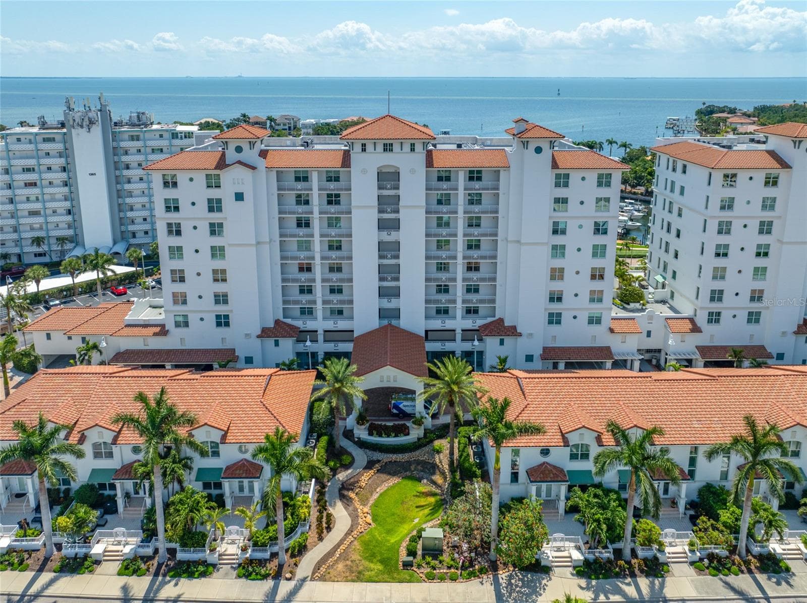 1325 Snell Isle Boulevard NE 810