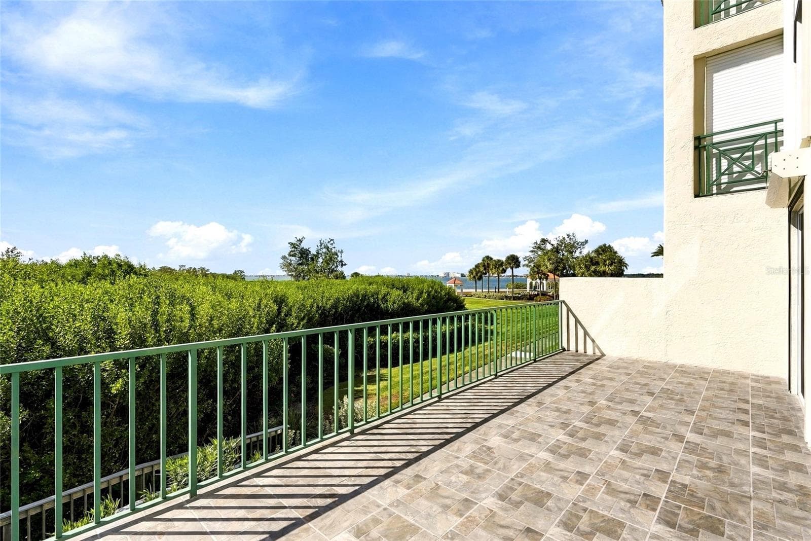 4780 Dolphin Cay Lane S 102 photo 03