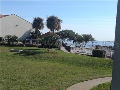 1515 Pinellas Bayway S 17