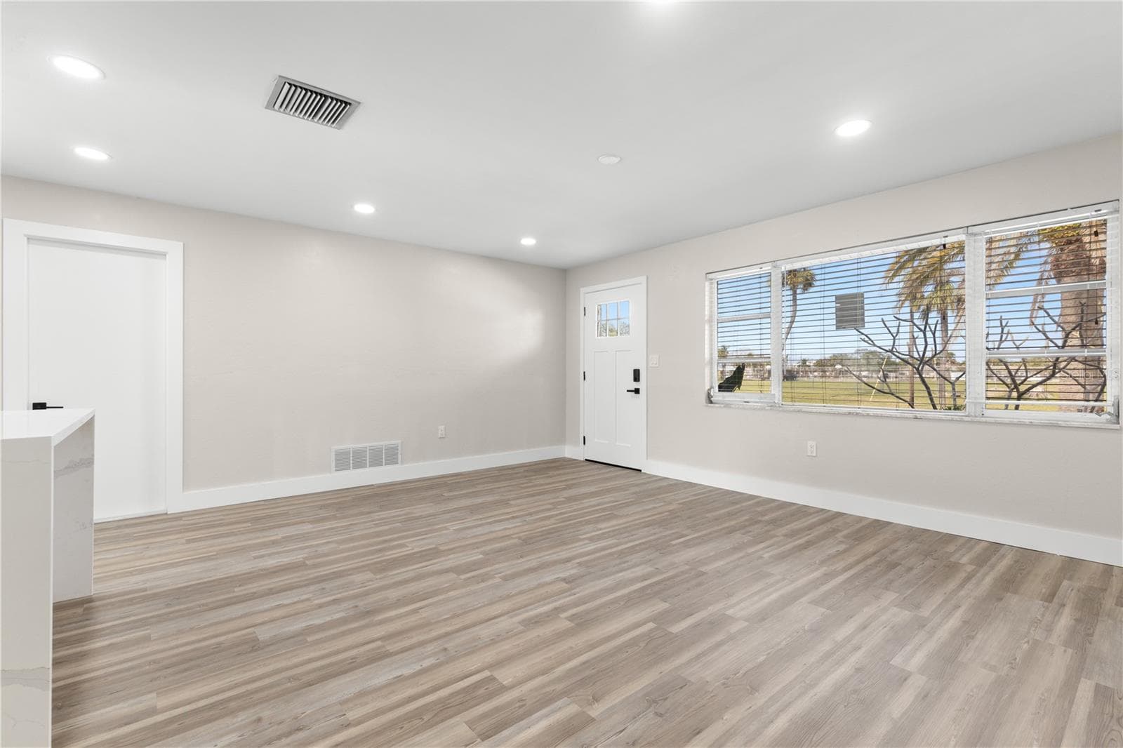 490 82nd Avenue photo 06