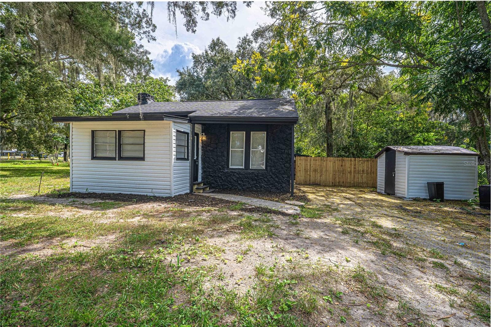 2331 Westside Drive photo 02