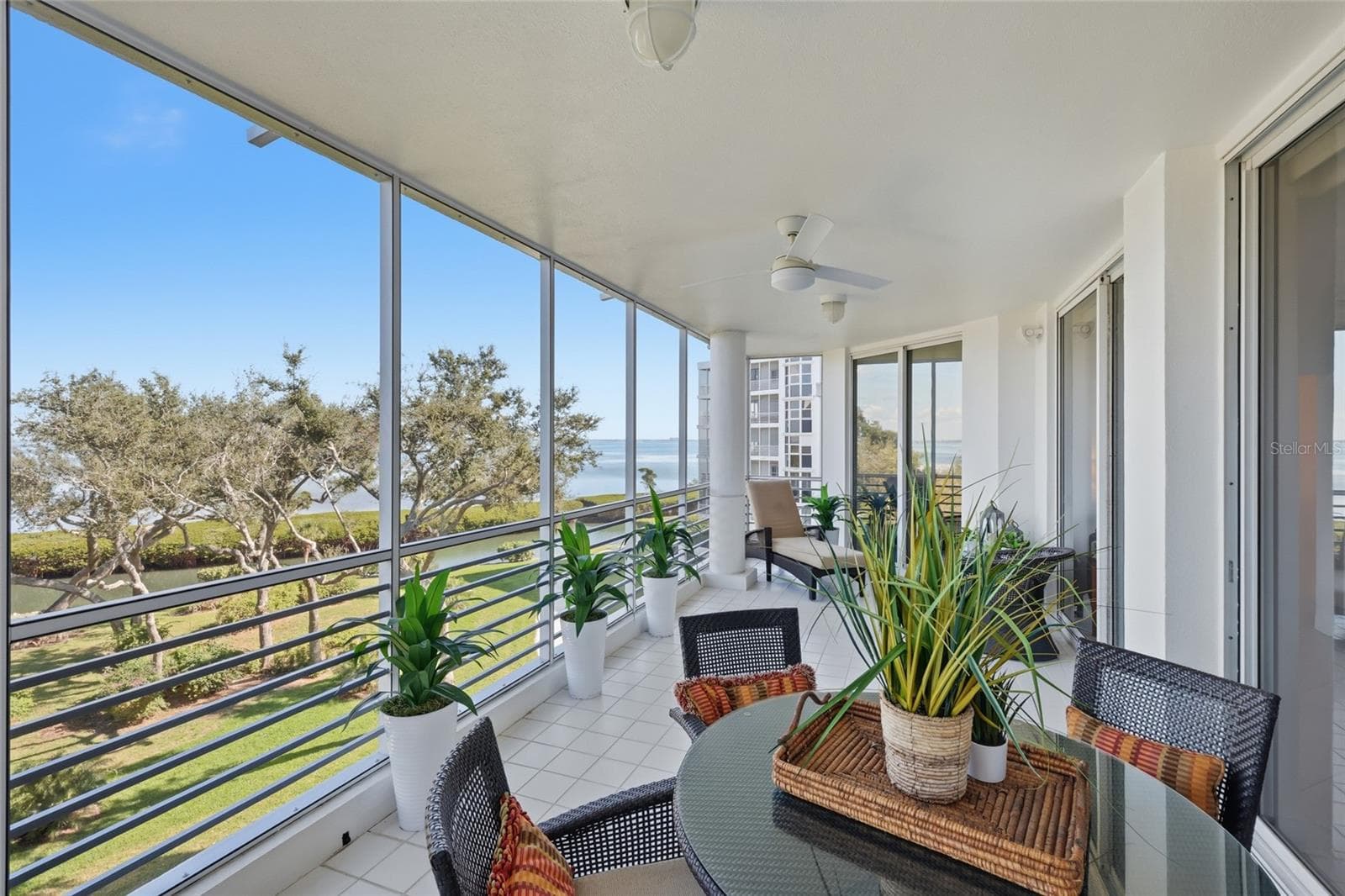 2550 Harbourside Drive 333 photo 06