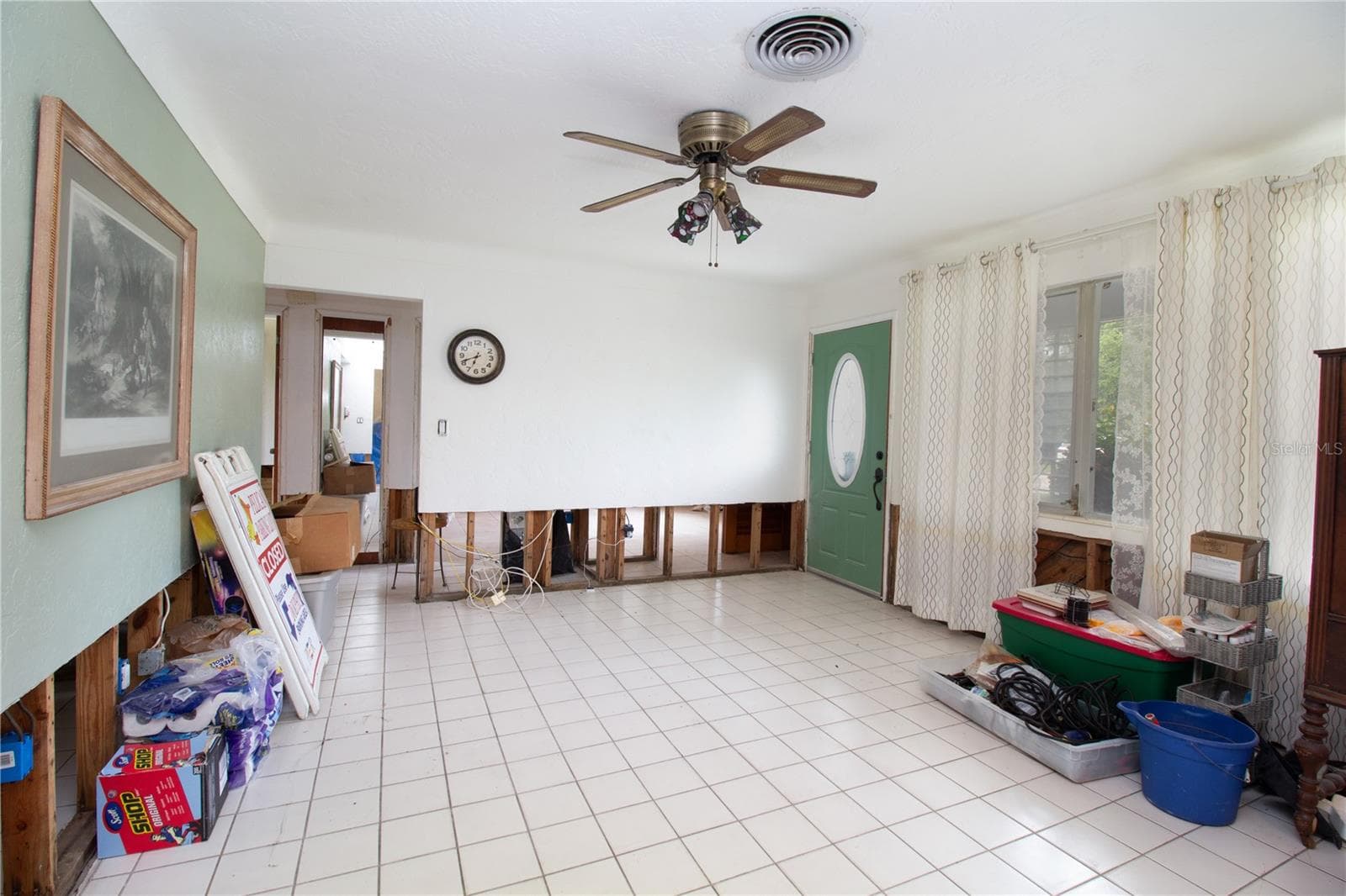 525 Hampton Avenue NE photo 05