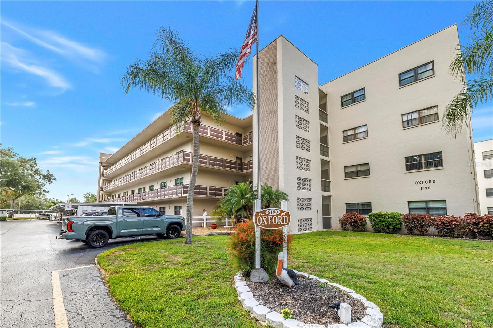 6190 80th Street N 304