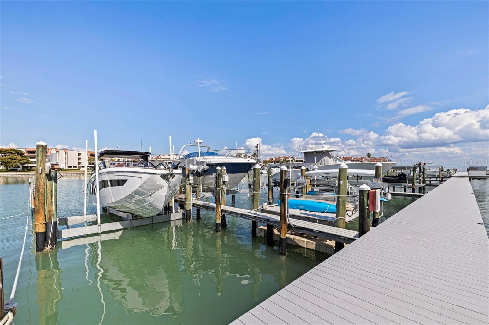 117 Yacht Club Lane photo 05