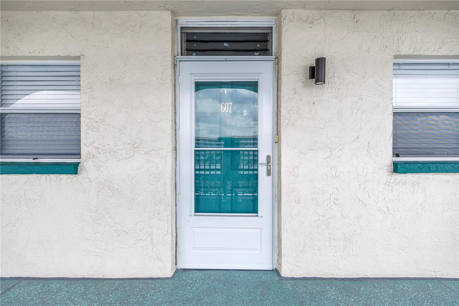 6020 Shore Boulevard S 607 photo 02