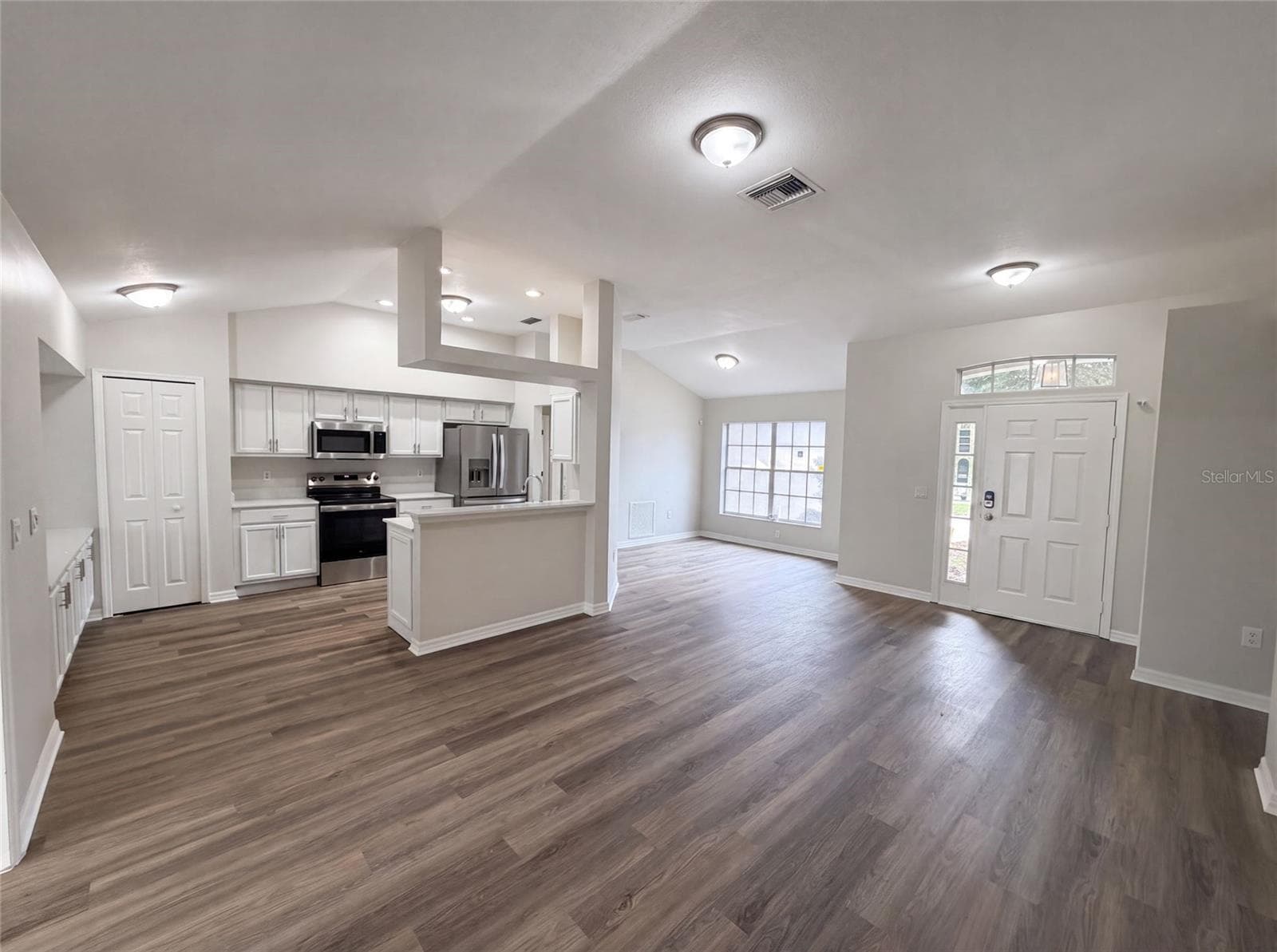 5217 Ponce De Leon Boulevard photo 03