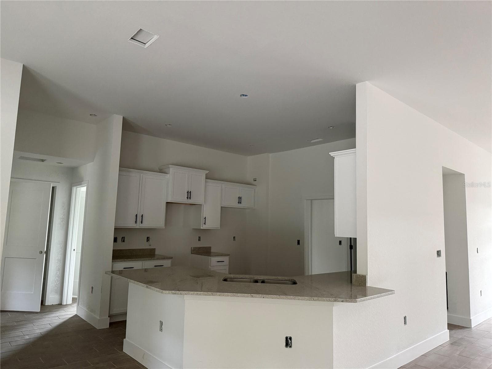 1216 New London Street photo 03