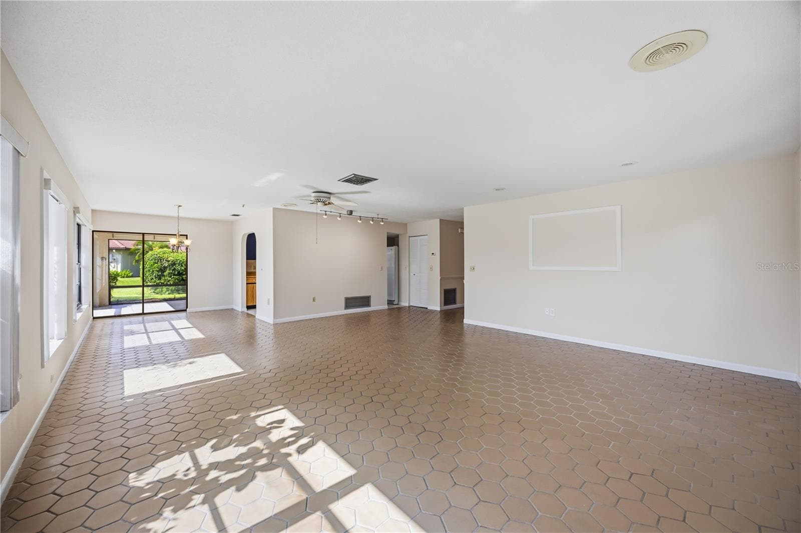 849 Senda Plata 15 photo 07