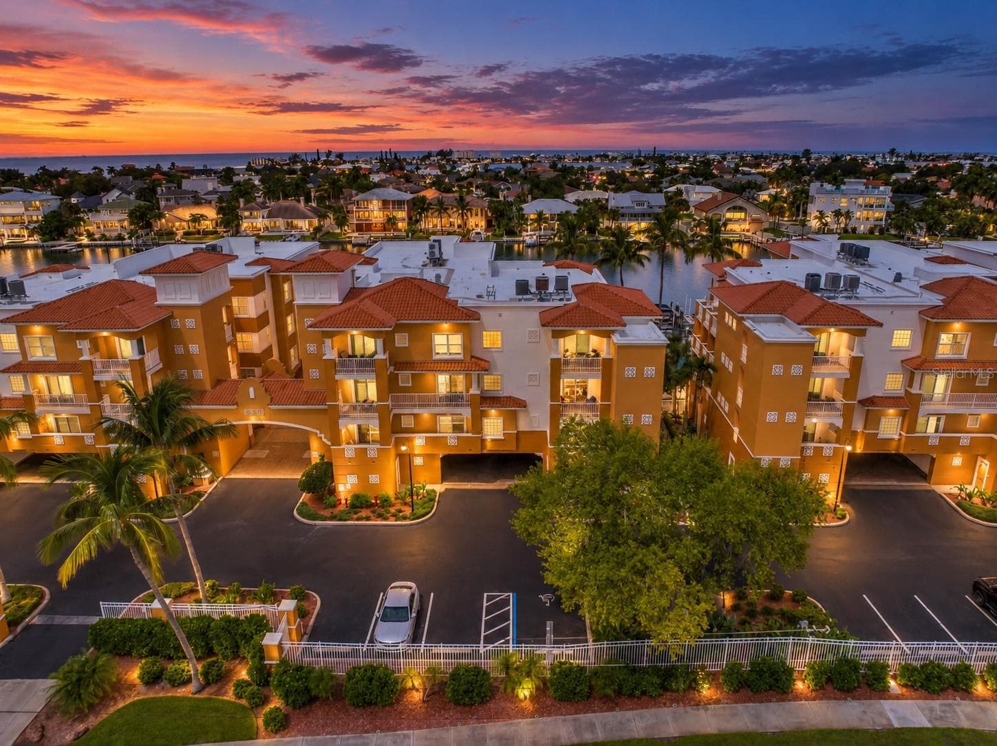 650 Pinellas Bayway S 2101 photo 02