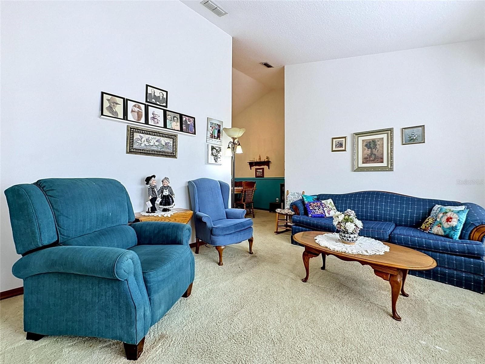 1681 E Spring Ridge Circle photo 07