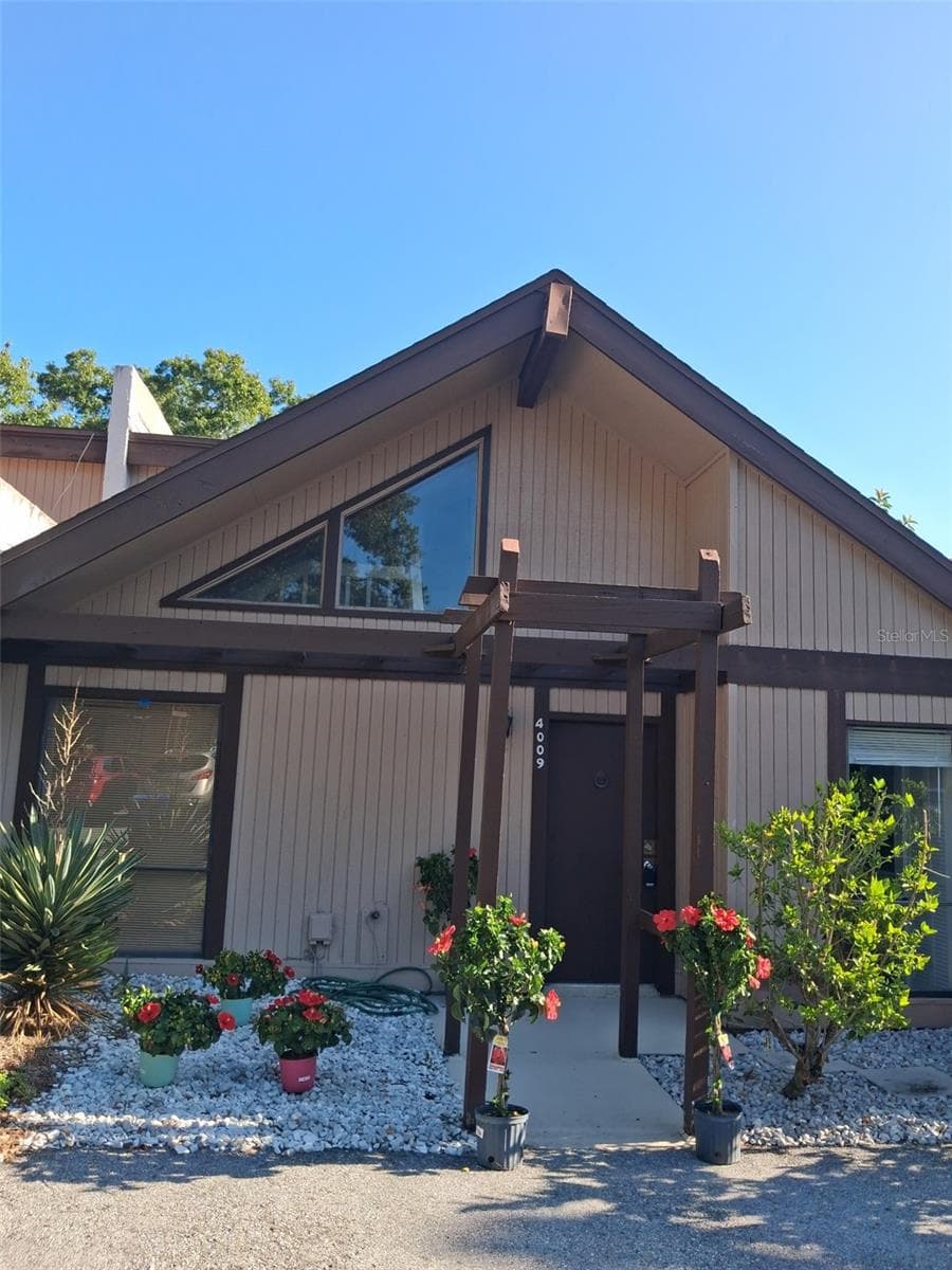 4009 Muriel Place