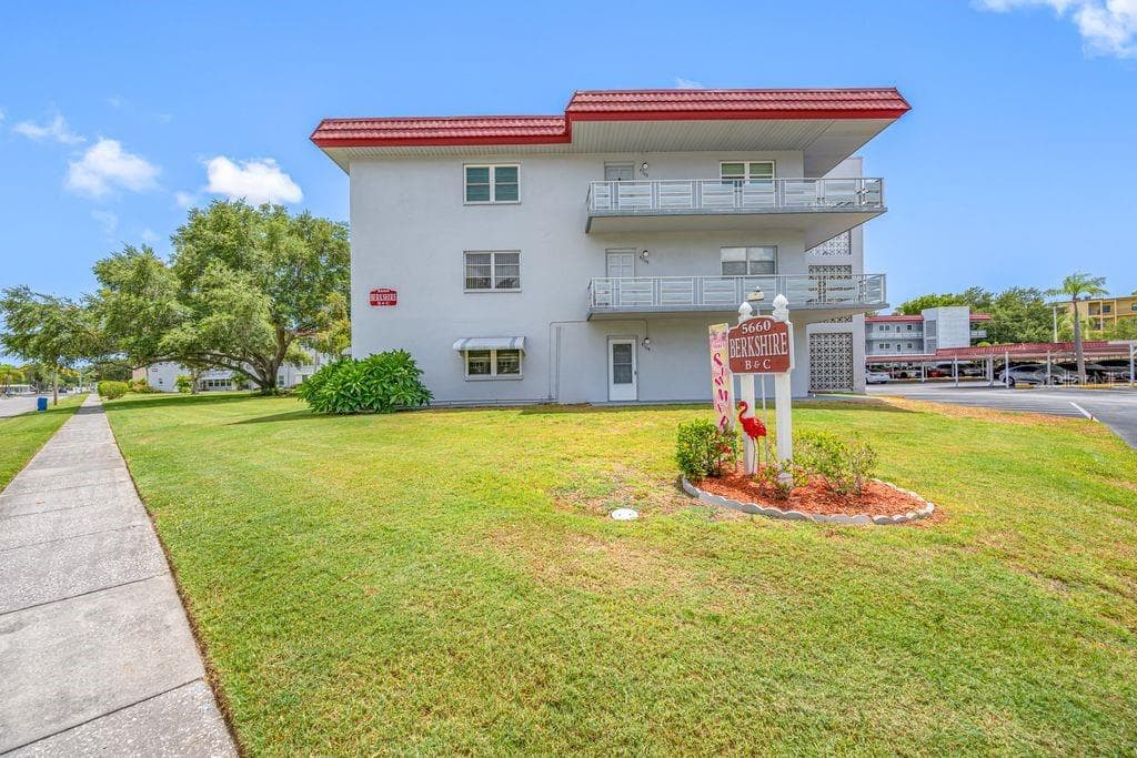 5660 80th Street N B101