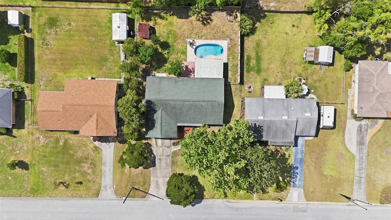 3996 Lake Eleanor Dr photo 03
